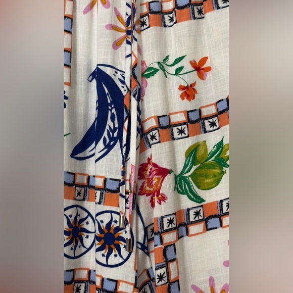 Label of Love Women's Pants & Shirt Set. - Picture 7 of 9